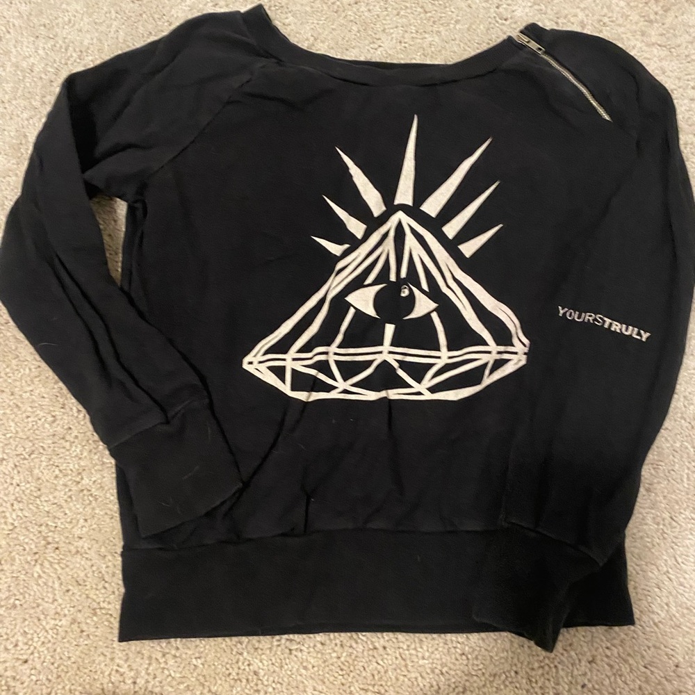 Black Graphic Sweatshirt